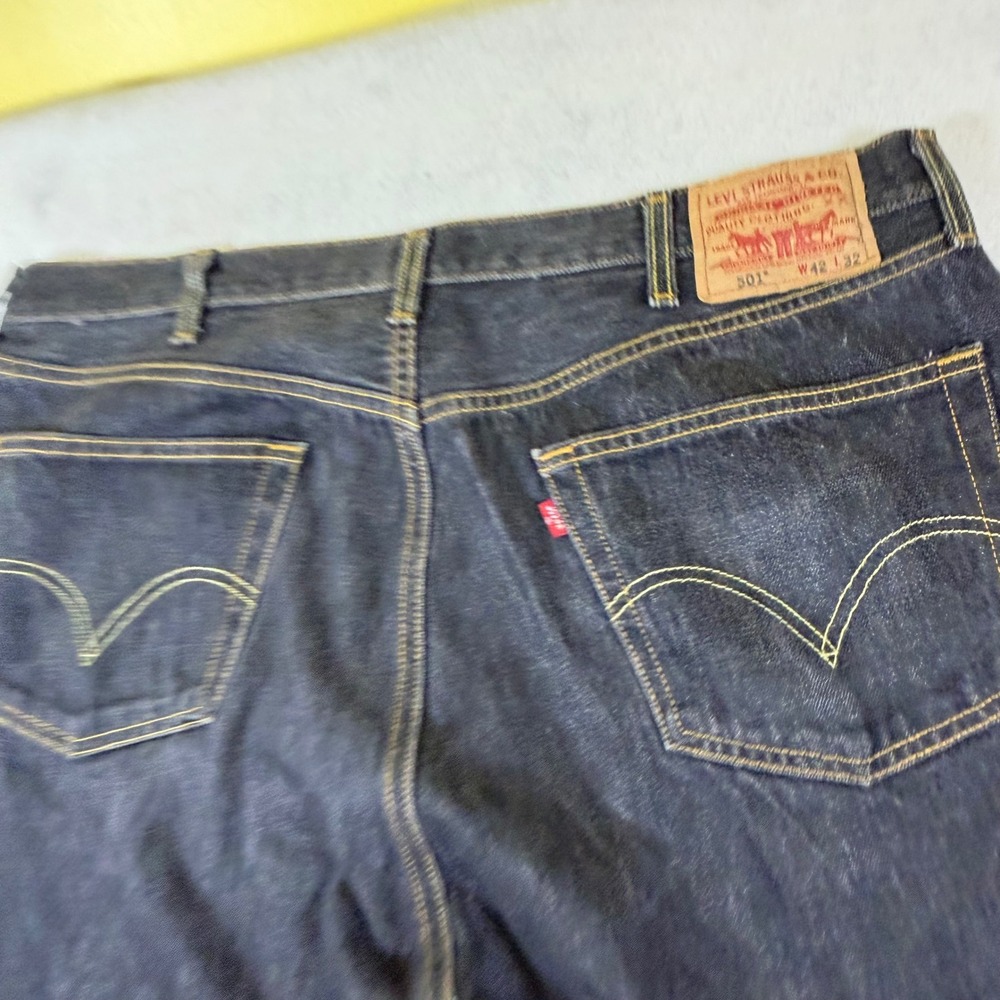 Levis 501 Original Fit Mens Dark Wash Indigo Straight Leg Jeans W42 L32 7635